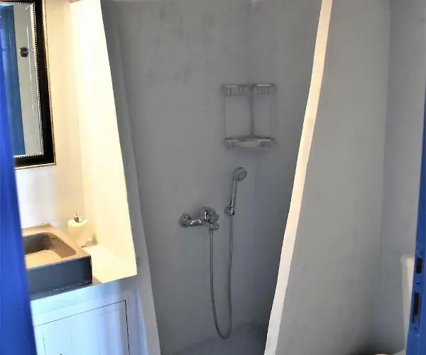 Arsinoi Serifos Town